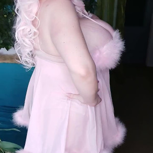 Video by underbust published on July 9,2023 05:15:00 - BestThots