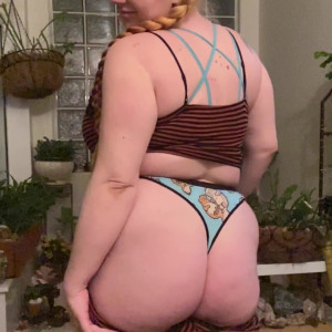 Video by underbust published on July 24,2023 00:03:00 - BestThots