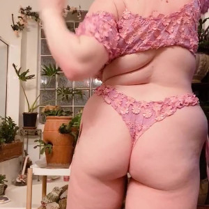 Video by underbust published on July 25,2023 01:13:00 - BestThots