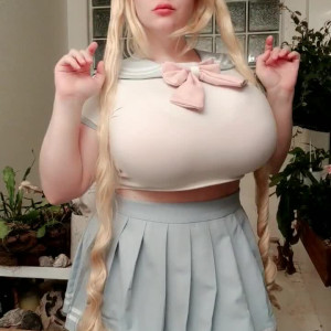 Video by underbust published on August 14,2023 09:03:00 - BestThots