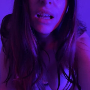 Video by scarlett_rae3 published on April 17,2023 11:18:00 - BestThots