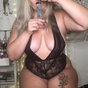 Video by rose_la_reine published on July 11,2023 23:15:00 - BestThots