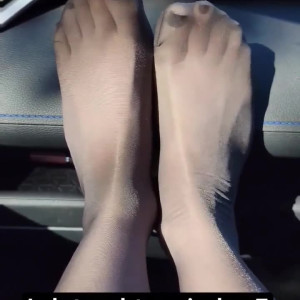 Video by thetinyfeettreat published on May 28,2023 03:51:00 - BestThots