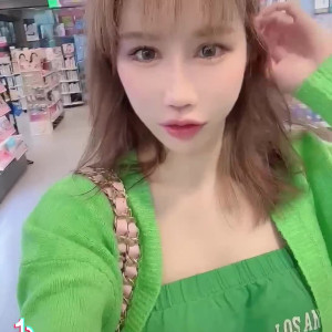 Video by yui_xin_tw published on July 2,2023 21:10:00 - BestThots