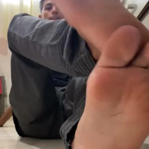 Video by tattooboyfeet published on March 31,2023 23:52:00 - BestThots