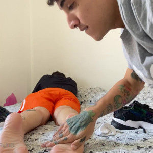 Video by tattooboyfeet published on July 31,2023 13:07:00 - BestThots