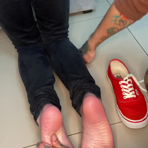 Video by tattooboyfeet published on August 2,2023 20:46:00 - BestThots