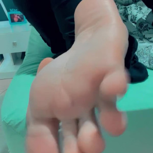 Video by tattooboyfeet published on May 18,2023 19:06:00 - BestThots