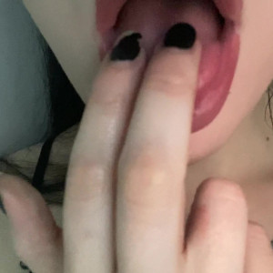 Video by kxrlyxmxrie published on March 24,2023 12:20:00 - BestThots