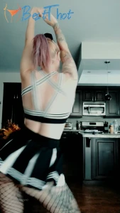Video by magnea published on January 17,2025 02:02:33 - BestThots