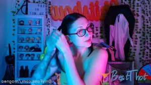 Video by magnea published on January 17,2025 02:02:51 - BestThots
