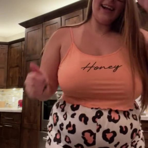 Video by xxxfitsid published on May 17,2023 00:15:00 - BestThots