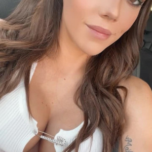 rebeccalovexx #4060642