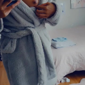 Video by katemaxx published on August 17,2023 12:54:00 - BestThots