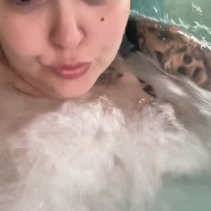 Video by mandymajestic published on June 18,2023 01:04:00 - BestThots