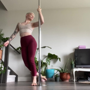 Video by samanthaknoxxoxo published on April 11,2023 08:22:00 - BestThots