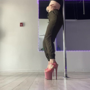 Video by samanthaknoxxoxo published on May 21,2023 07:23:00 - BestThots