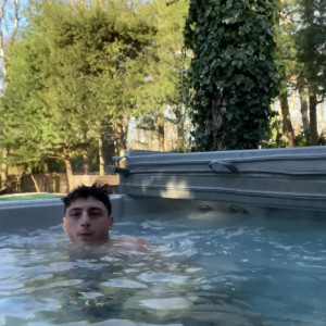 Video by makaarons published on April 9,2023 21:54:00 - BestThots