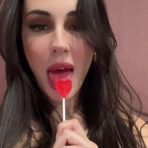 Video by modelos published on April 25,2023 18:31:00 - BestThots