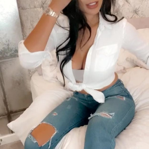 Video by oliviaberzinc published on March 29,2023 22:00:00 - BestThots