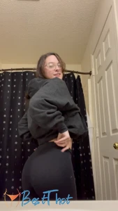 Video by kaitlynhmodel published on January 24,2025 08:01:59 - BestThots