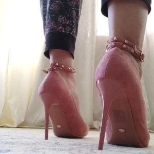 Video by mistressinni published on May 2,2023 19:50:00 - BestThots