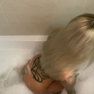 Video by smoky_girl_21 published on July 29,2023 03:53:00 - BestThots