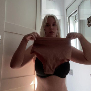 Video by blondie_oficial published on May 12,2023 11:26:00 - BestThots