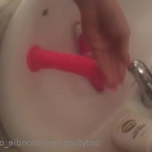 Video by blondie_oficial published on May 6,2023 11:58:00 - BestThots