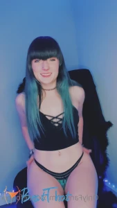 Video by xxlittlefootxx published on January 18,2025 15:03:02 - BestThots