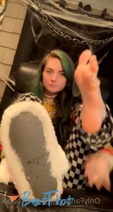 xxlittlefootxx #9721042