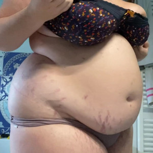 Video by bbw_demetra published on April 18,2023 01:37:00 - BestThots