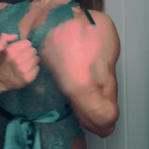 Video by emilyjbrand98 published on August 19,2023 10:02:03 - BestThots