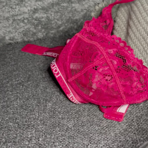 jezebelscarlet #5634654