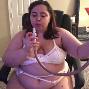 Video by chubbychiquita published on July 2,2023 12:44:00 - BestThots
