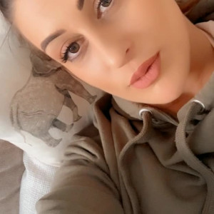 Video by goddesslola published on June 16,2023 08:11:00 - BestThots