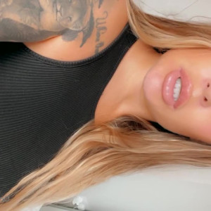 Video by goddesslola published on April 17,2023 13:45:00 - BestThots