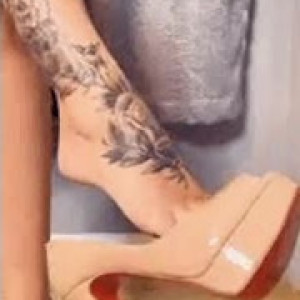 Video by goddesslola published on August 12,2023 09:23:00 - BestThots