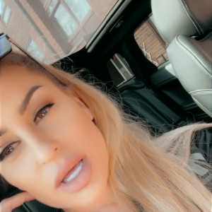 Video by goddesslola published on May 5,2023 08:59:00 - BestThots