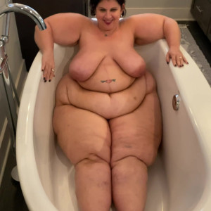 Video by bigbootyasshley published on June 8,2023 14:00:00 - BestThots