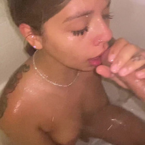 Video by gvalentinaxxx published on August 5,2023 00:52:00 - BestThots