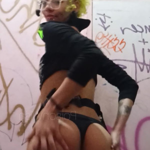 Video by poisonwish published on April 30,2023 21:58:00 - BestThots