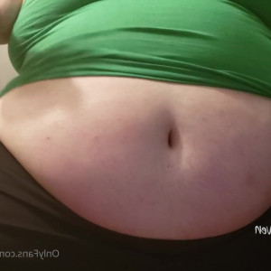 Video by femalefeederheaven published on June 9,2023 20:50:00 - BestThots