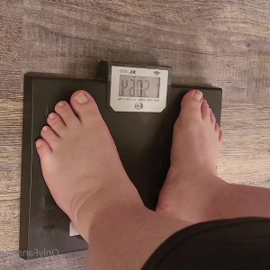 Video by femalefeederheaven published on May 3,2023 15:14:00 - BestThots