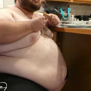 Video by femalefeederheaven published on March 25,2023 15:55:00 - BestThots