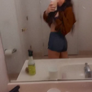 Video by babygirlxoxo77 published on March 14,2023 06:38:00 - BestThots