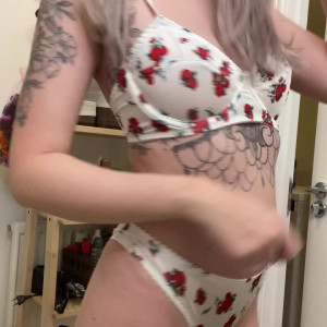 Video by shyphoebe published on April 30,2023 16:58:00 - BestThots