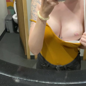 Video by shyphoebe published on April 26,2023 22:46:00 - BestThots