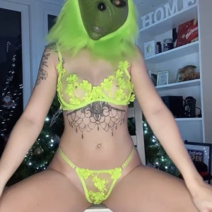 Video by shyphoebe published on April 5,2023 10:50:00 - BestThots