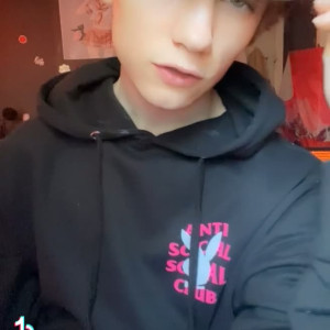 Video by boixd published on March 10,2023 22:19:00 - BestThots